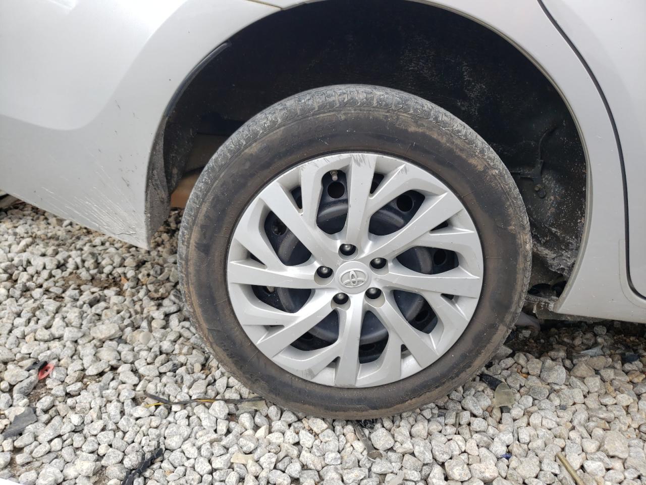 Photo 9 from auction – 2017 TOYOTA COROLLA L with VIN 5YFBURHE8HP655316