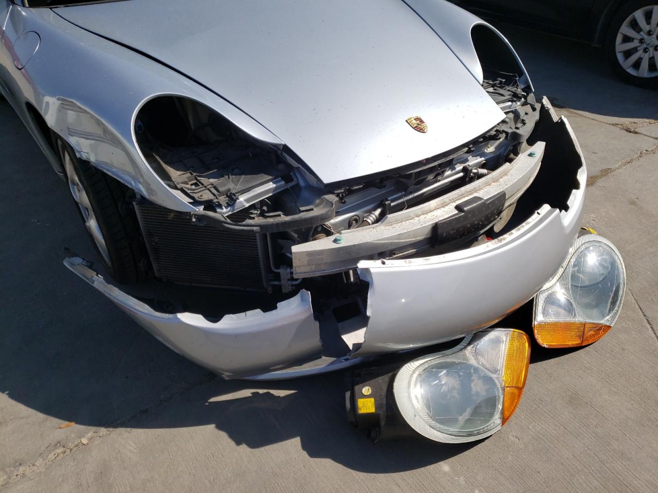 Photo 9 from auction – 2002 PORSCHE BOXSTER S with VIN WP0CB298X2S660145
