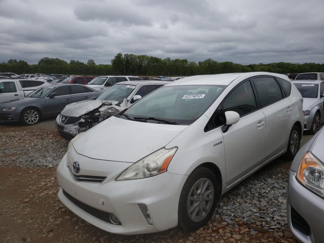 Photo 2 from auction – 2013 TOYOTA PRIUS V with VIN JTDZN3EU2D3260877