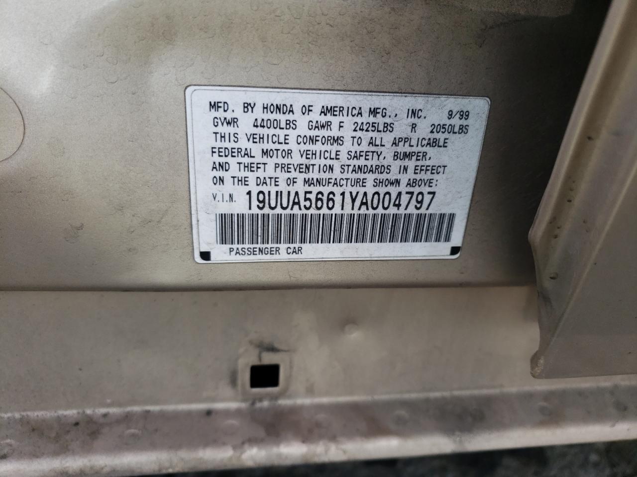Photo 10 from auction – 2000 ACURA 3.2TL with VIN 19UUA5661YA004797