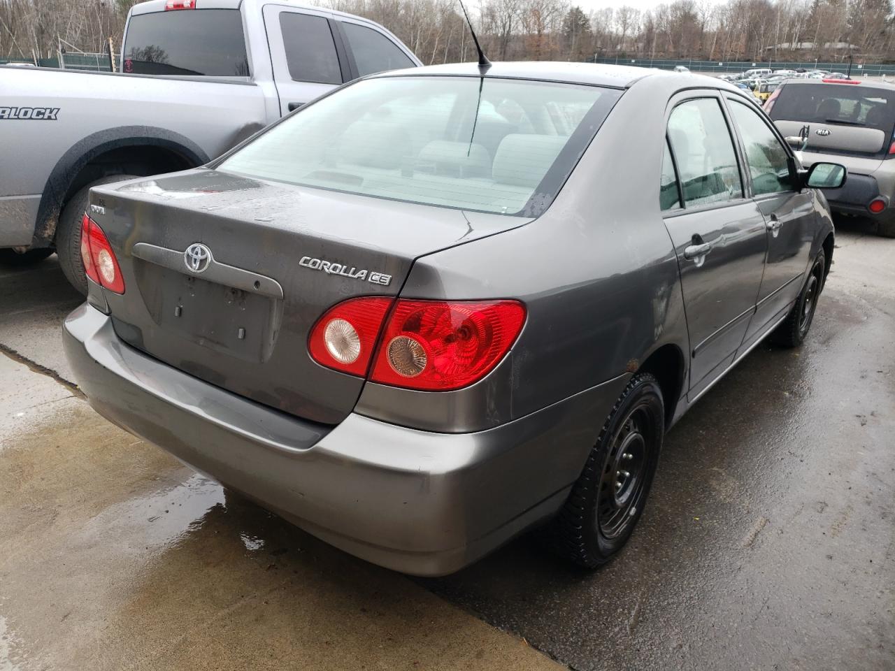 Photo 4 from auction – 2005 TOYOTA COROLLA CE with VIN 2T1BR32E55C364856