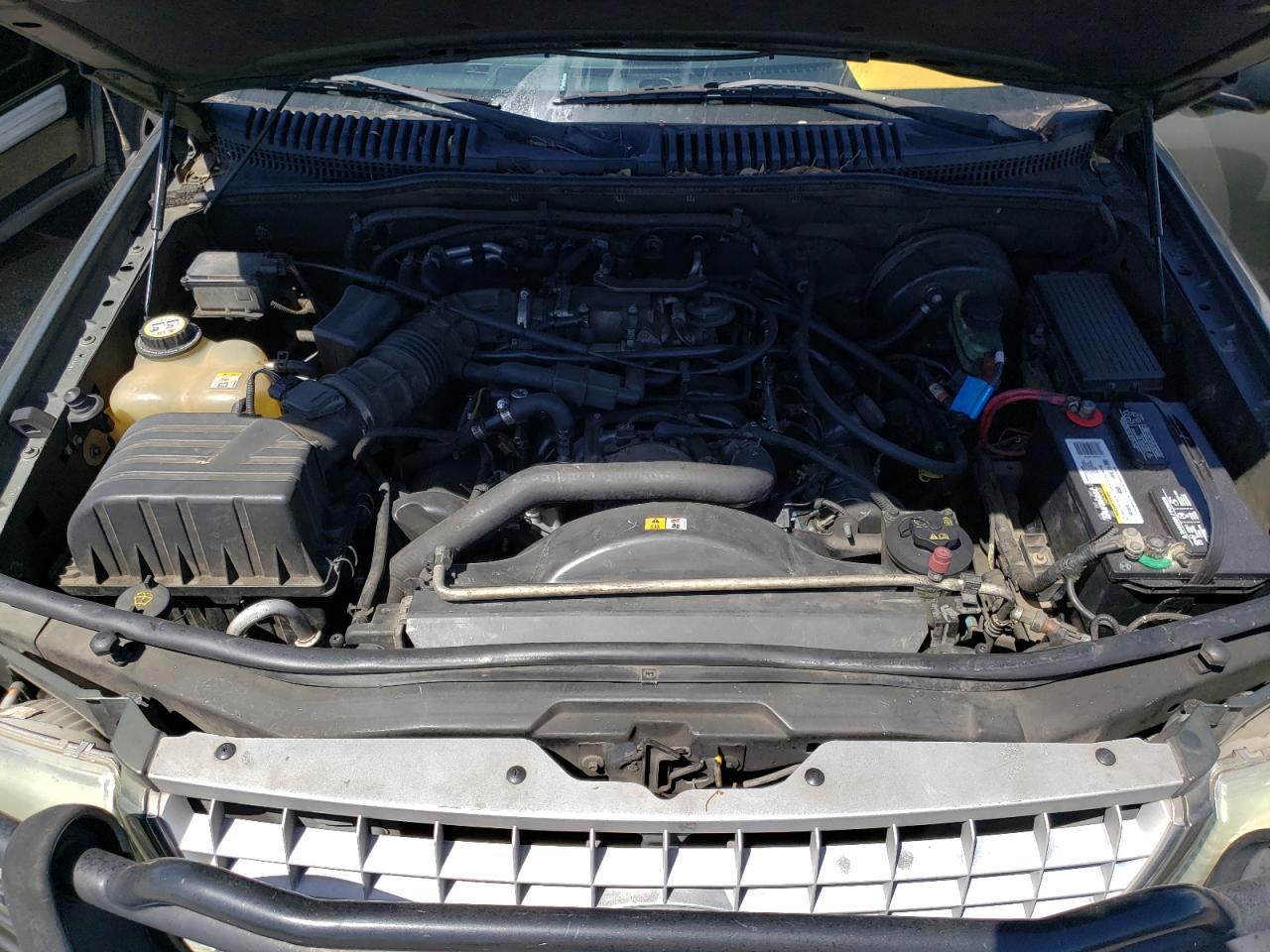 Photo 7 from auction – 2002 FORD EXPLORER L with VIN 1FMDU65W52UB11365