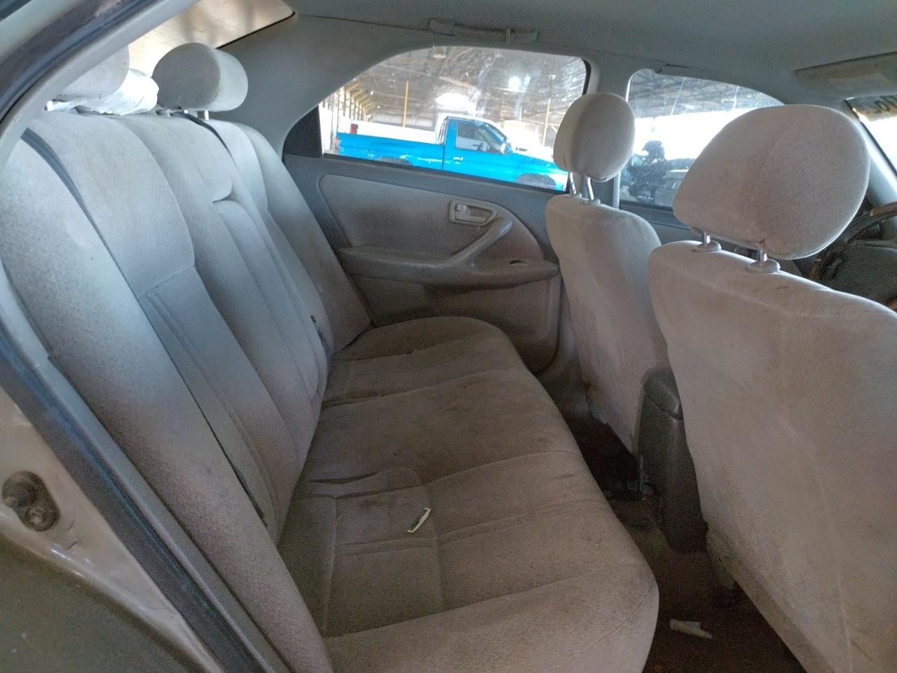 Photo 6 from auction – 2001 TOYOTA CAMRY LE with VIN 4T1BF22K31U127865