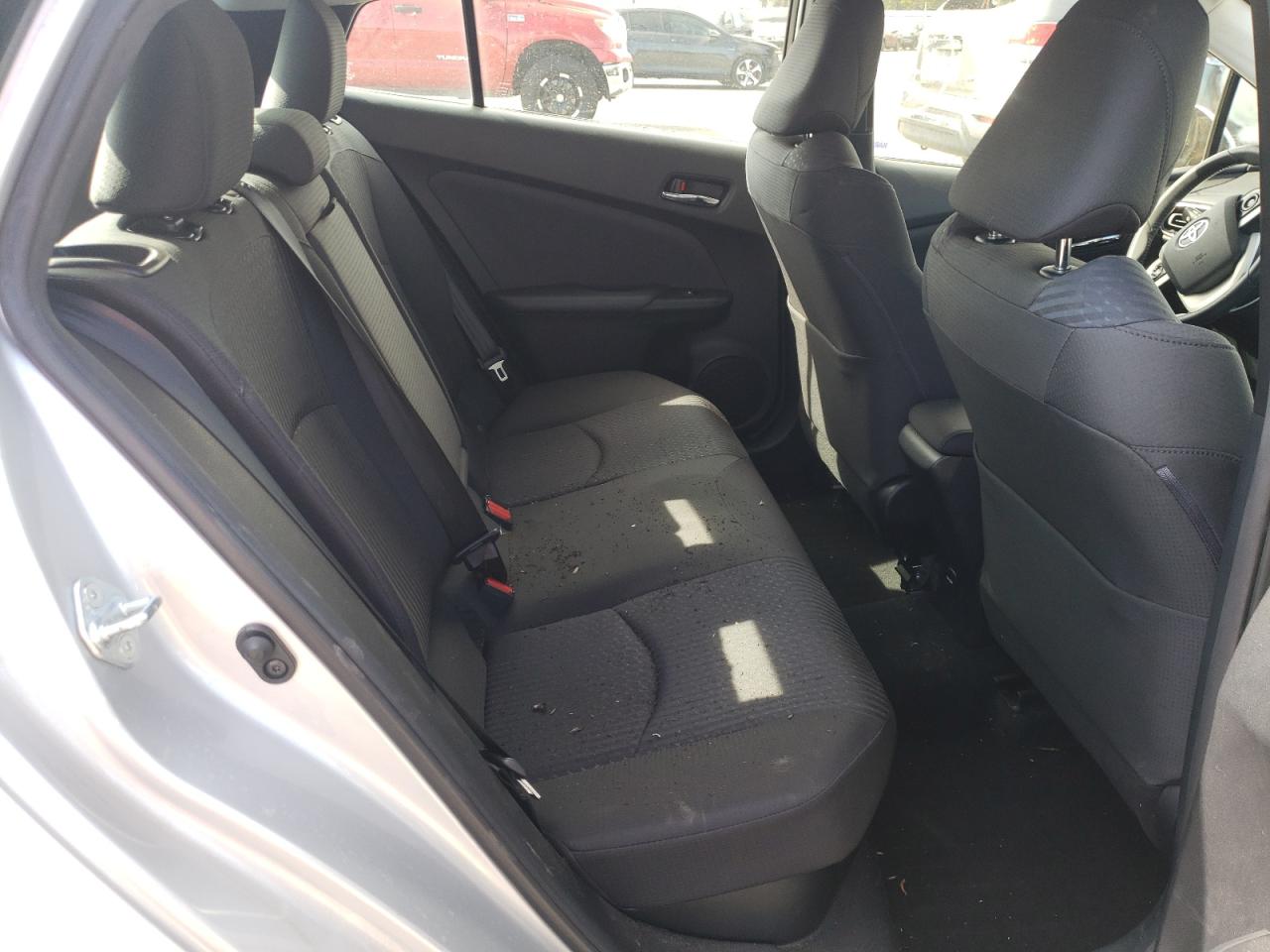 Photo 6 from auction – 2016 TOYOTA PRIUS with VIN JTDKARFU1G3502142