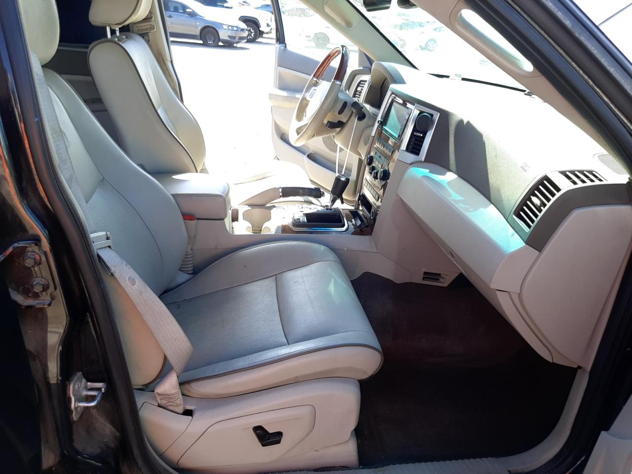 Photo 5 from auction – 2008 JEEP GRAND CHER with VIN 1J8HR68208C245787