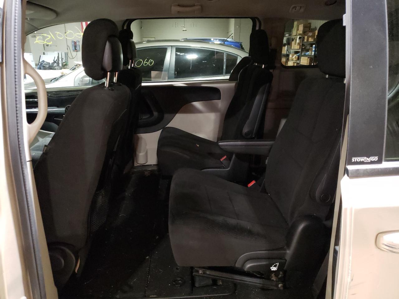 Photo 6 from auction – 2013 DODGE GRAND CARA with VIN 2C4RDGBG6DR694817