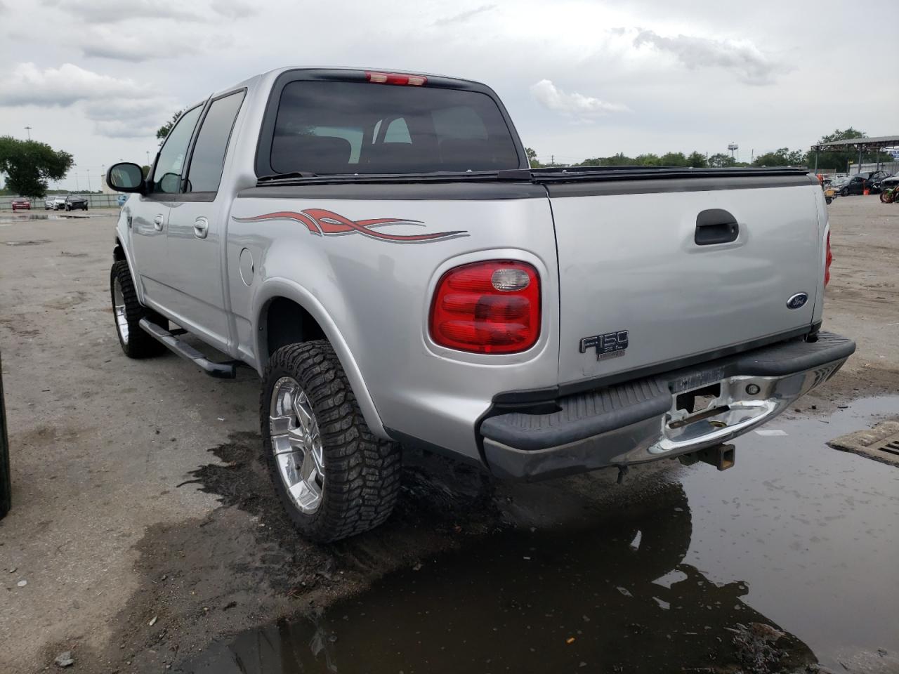 Photo 3 from auction – 2003 FORD F150 SUPER with VIN 1FTRW08603KD59453