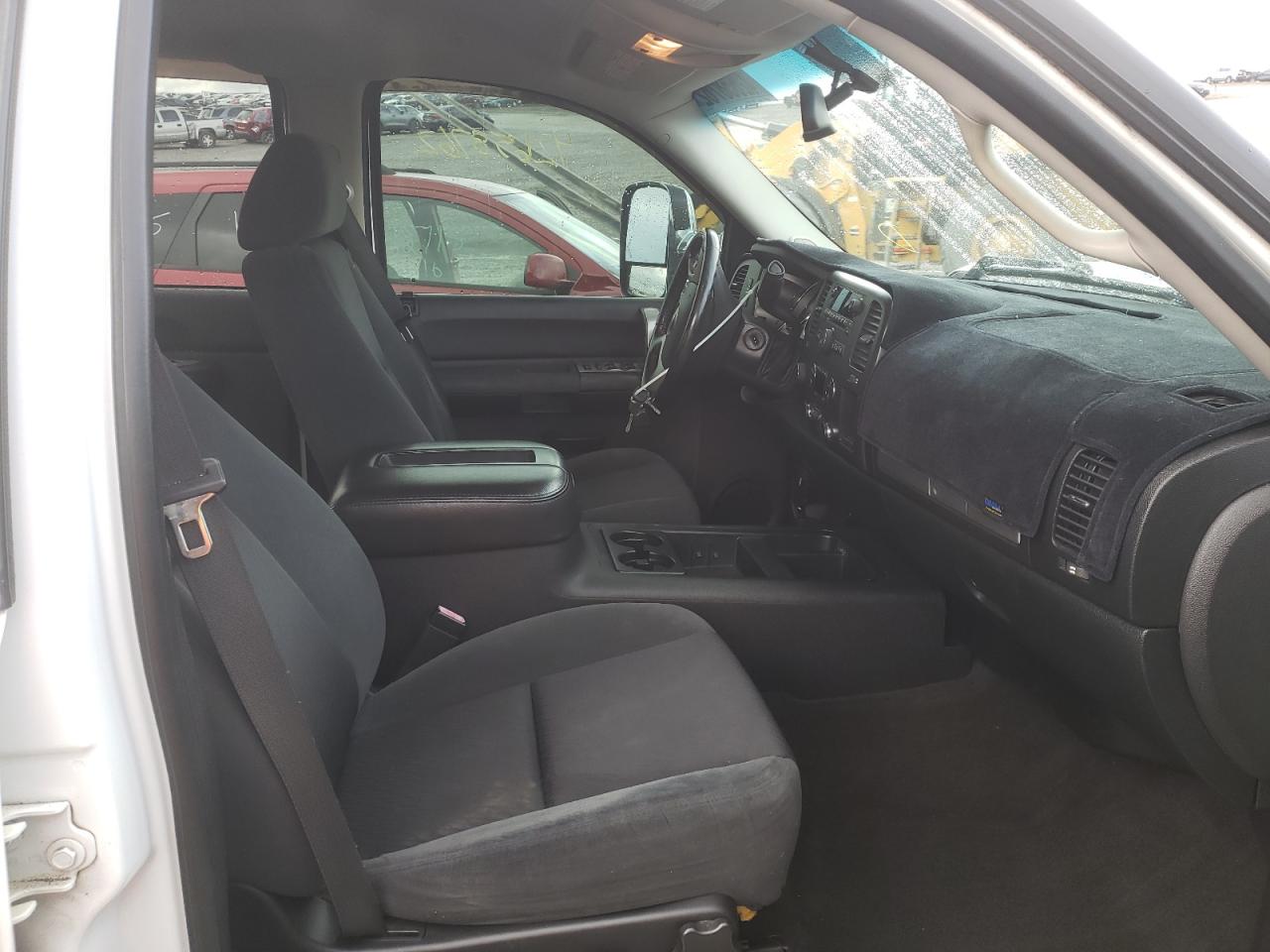 Photo 5 from auction – 2007 CHEVROLET SILVERADO with VIN 1GCHK23687F515554