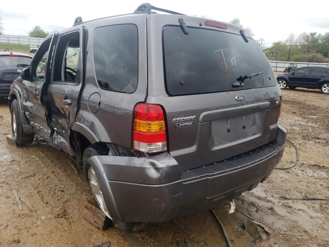 Photo 3 from auction – 2006 FORD ESCAPE LIM with VIN 1FMYU94166KA72120