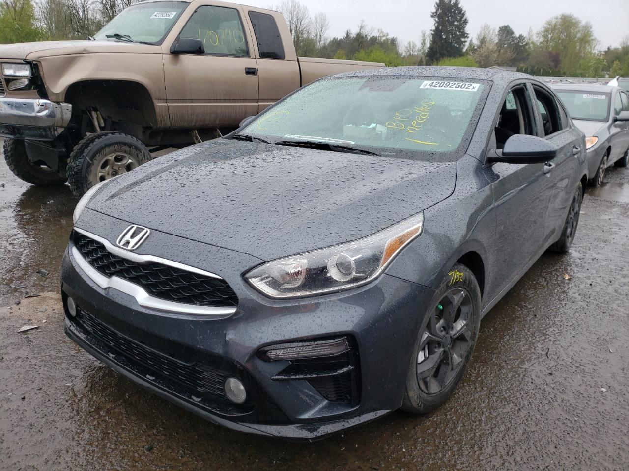 Photo 2 from auction – 2021 KIA FORTE FE with VIN 3KPF24AD9ME299658
