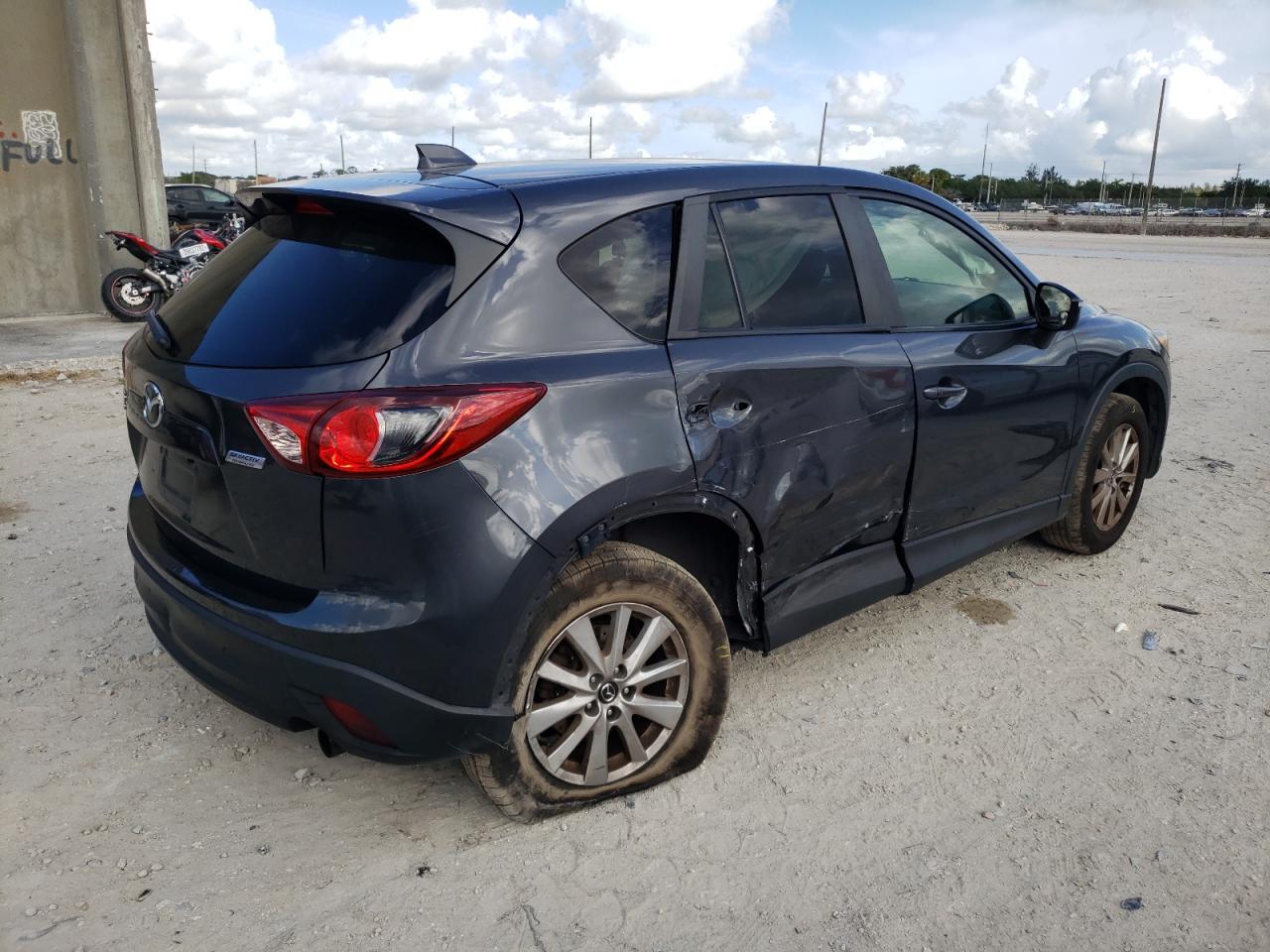 Photo 4 from auction – 2015 MAZDA CX-5 TOURI with VIN JM3KE4CY6F0550404