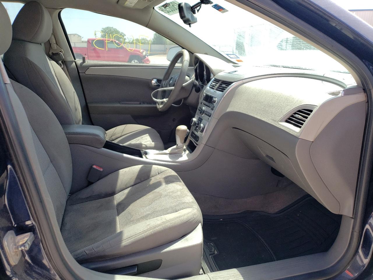 Photo 5 from auction – 2012 CHEVROLET MALIBU LS with VIN 1G1ZB5E05CF295338