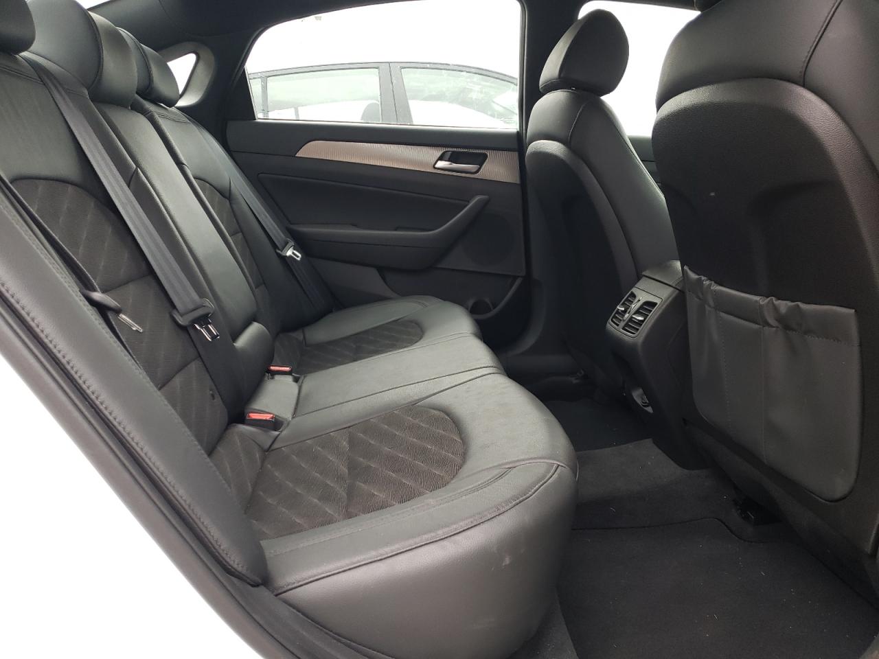 Photo 6 from auction – 2019 HYUNDAI SONATA LIM with VIN 5NPE34AF6KH764464