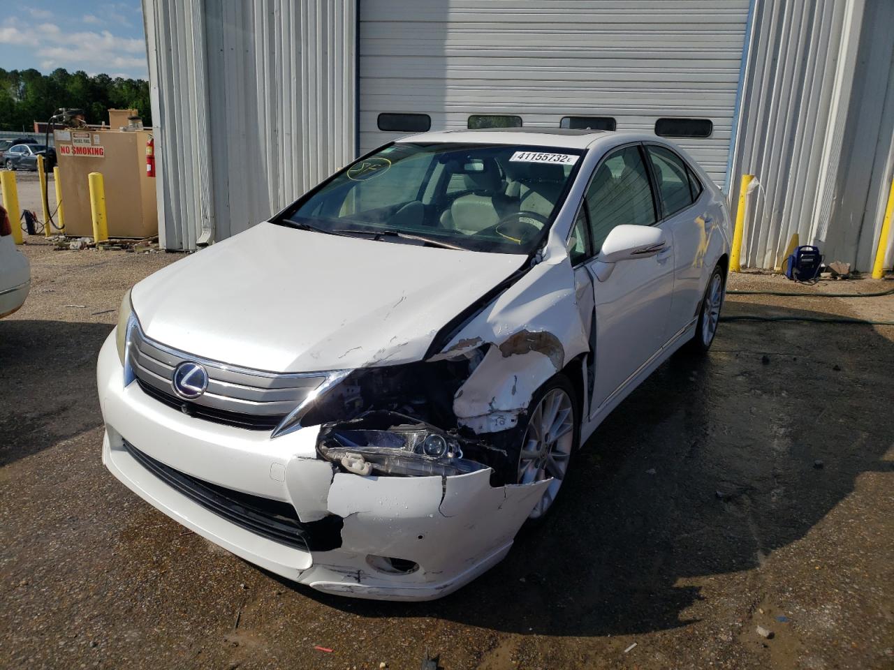 Photo 2 from auction – 2010 LEXUS HS 250H with VIN JTHBB1BA1A2023127