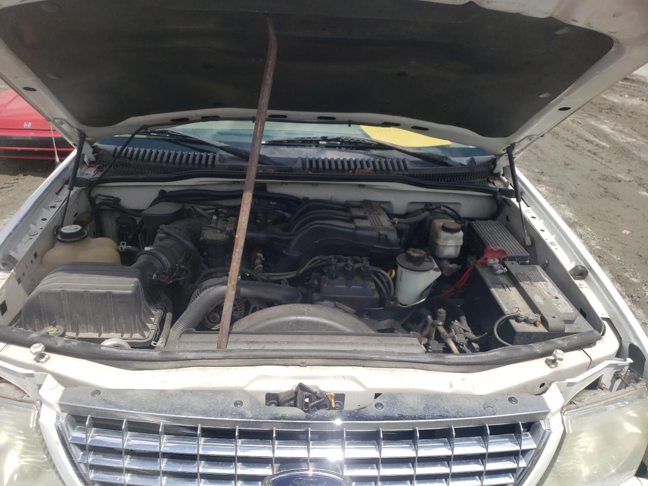 Photo 7 from auction – 2005 FORD EXPLORER X with VIN 1FMZU73K05UB28980