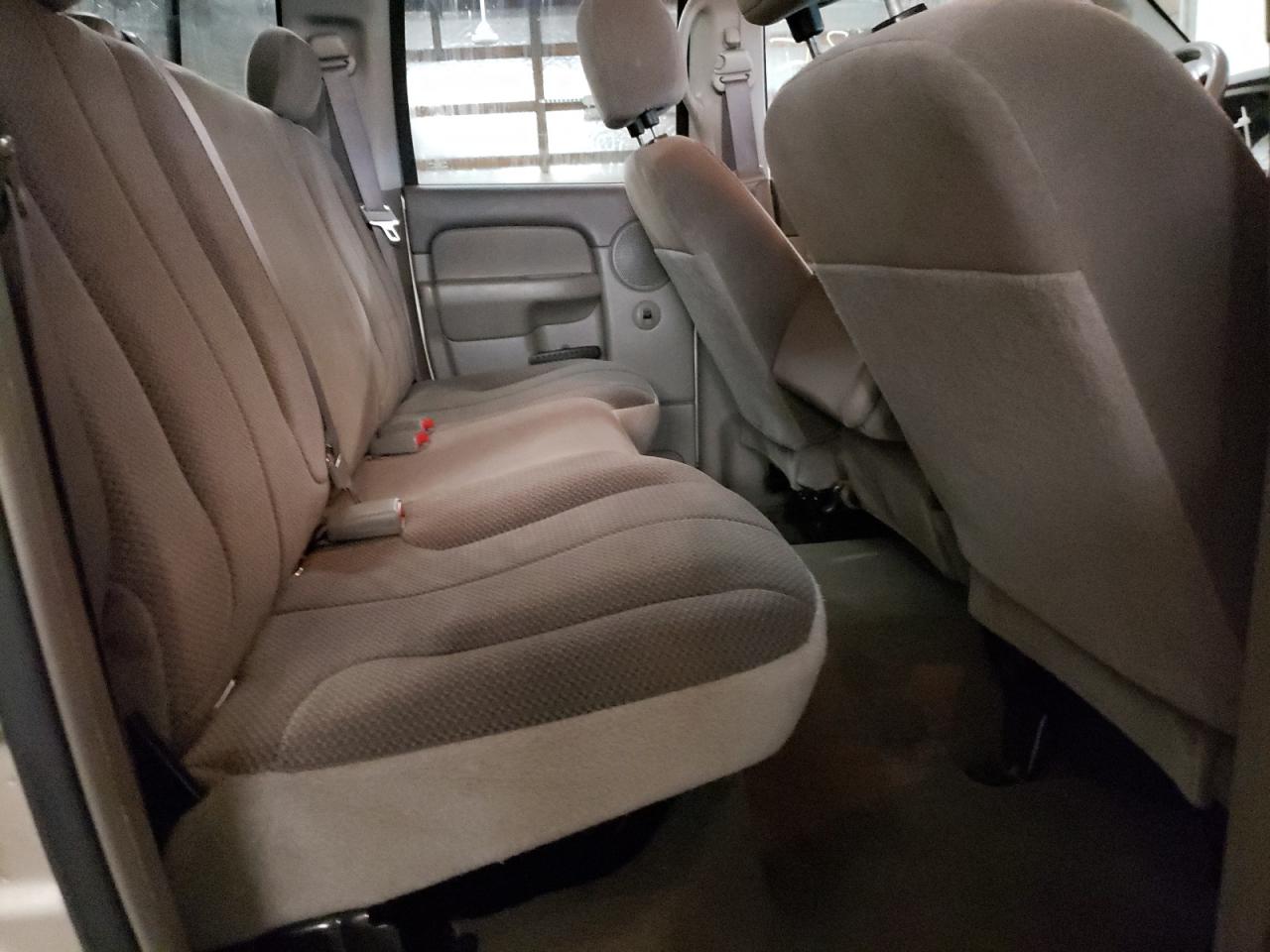 Zdjęcie 6 z aukcji – 2004 DODGE RAM 2500 S z VIN 3D7KA28DX4G173203