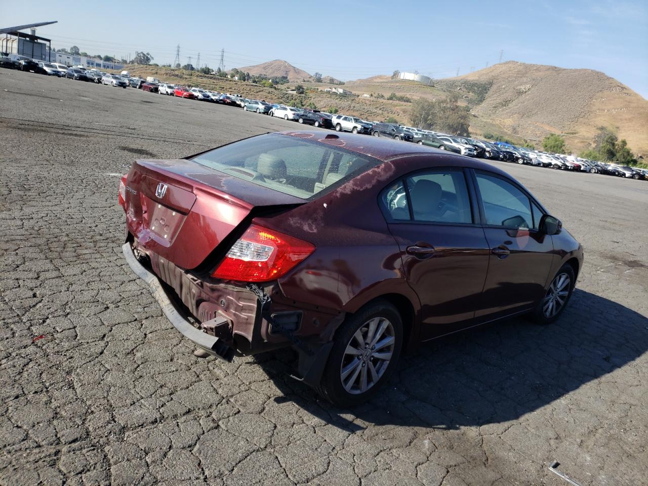 Photo 4 from auction – 2012 HONDA CIVIC with VIN 2HGFB2F95CH540256