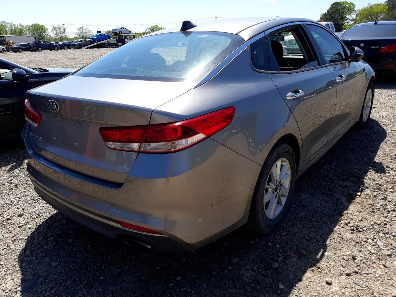 Photo 4 from auction – 2016 KIA OPTIMA LX with VIN 5XXGT4L38GG025577
