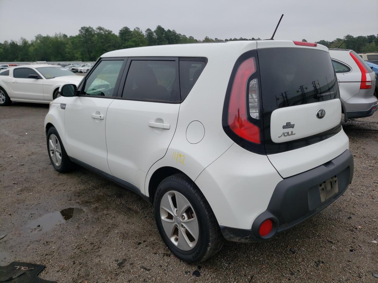 Photo 3 from auction – 2015 KIA SOUL with VIN KNDJN2A28F7228670
