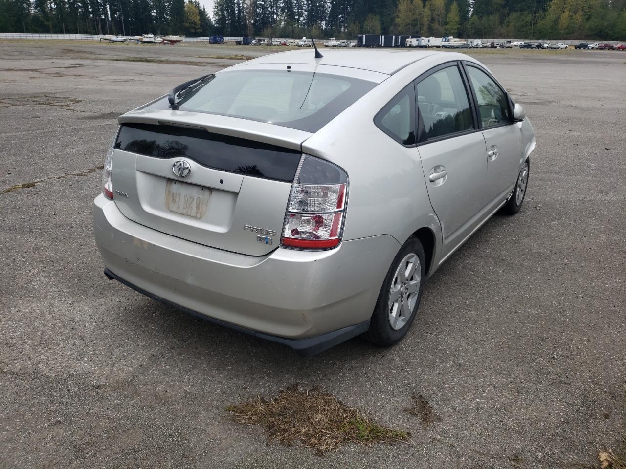 Photo 4 from auction – 2005 TOYOTA PRIUS with VIN JTDKB20U153111311