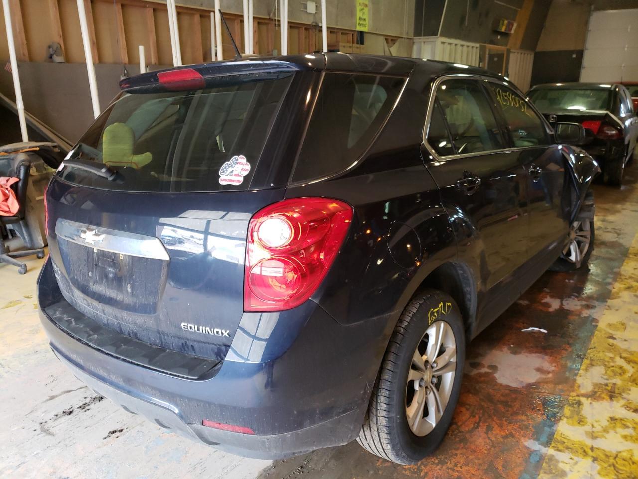 Photo 4 from auction – 2015 CHEVROLET EQUINOX LS with VIN 2GNFLEEK3F6199528
