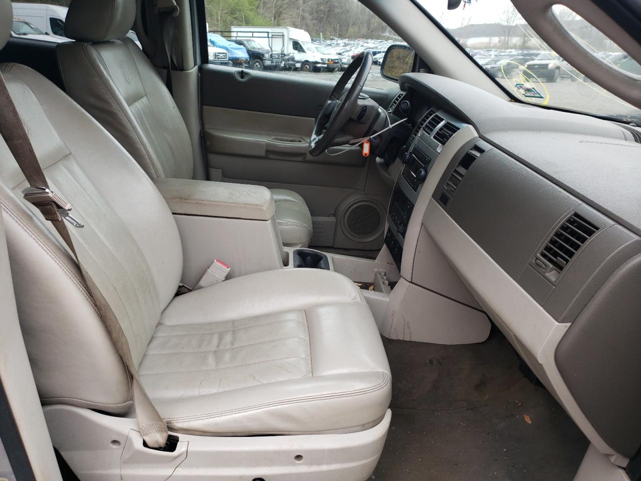 Photo 5 from auction – 2006 DODGE DURANGO LI with VIN 1D4HB58N56F138605