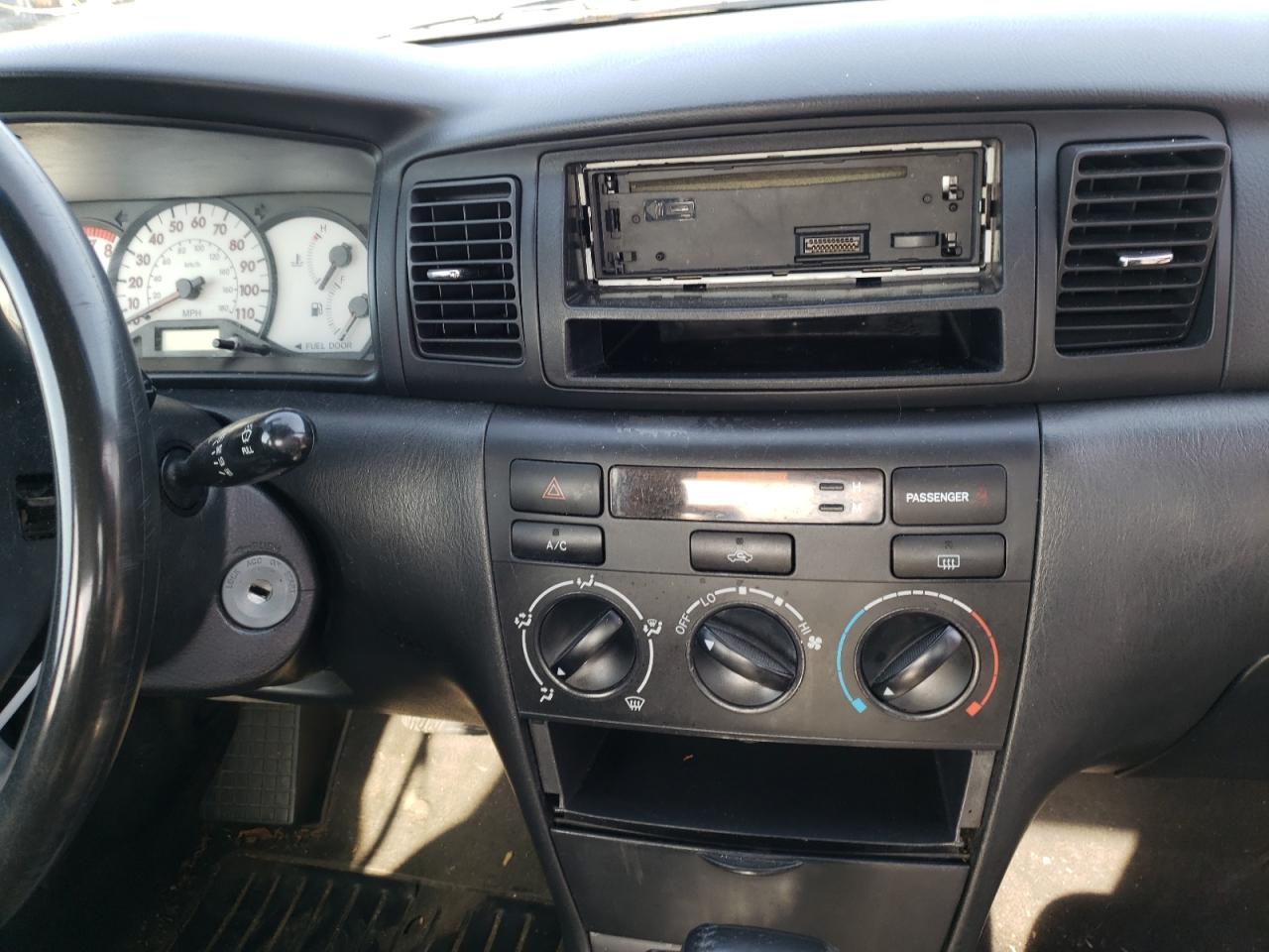 Photo 9 from auction – 2004 TOYOTA COROLLA with VIN 2T1BR32E74C290421