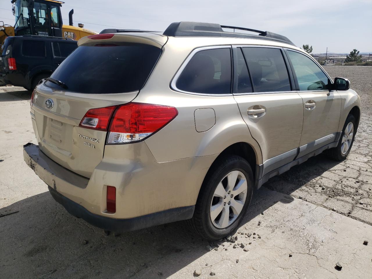 Photo 4 from auction – 2010 SUBARU OUTBACK 3. with VIN 4S4BRDGC3A2353565