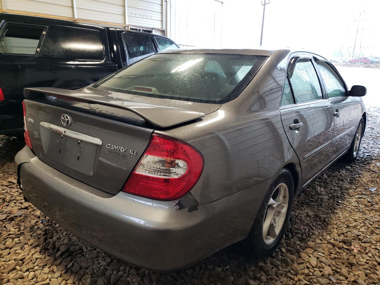 Photo 4 from auction – 2002 TOYOTA CAMRY LE with VIN 4T1BE30K12U637516