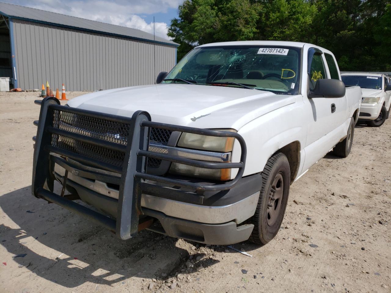 Photo 2 from auction – 2004 CHEVROLET SILVERADO with VIN 1GCEC19X94Z313150