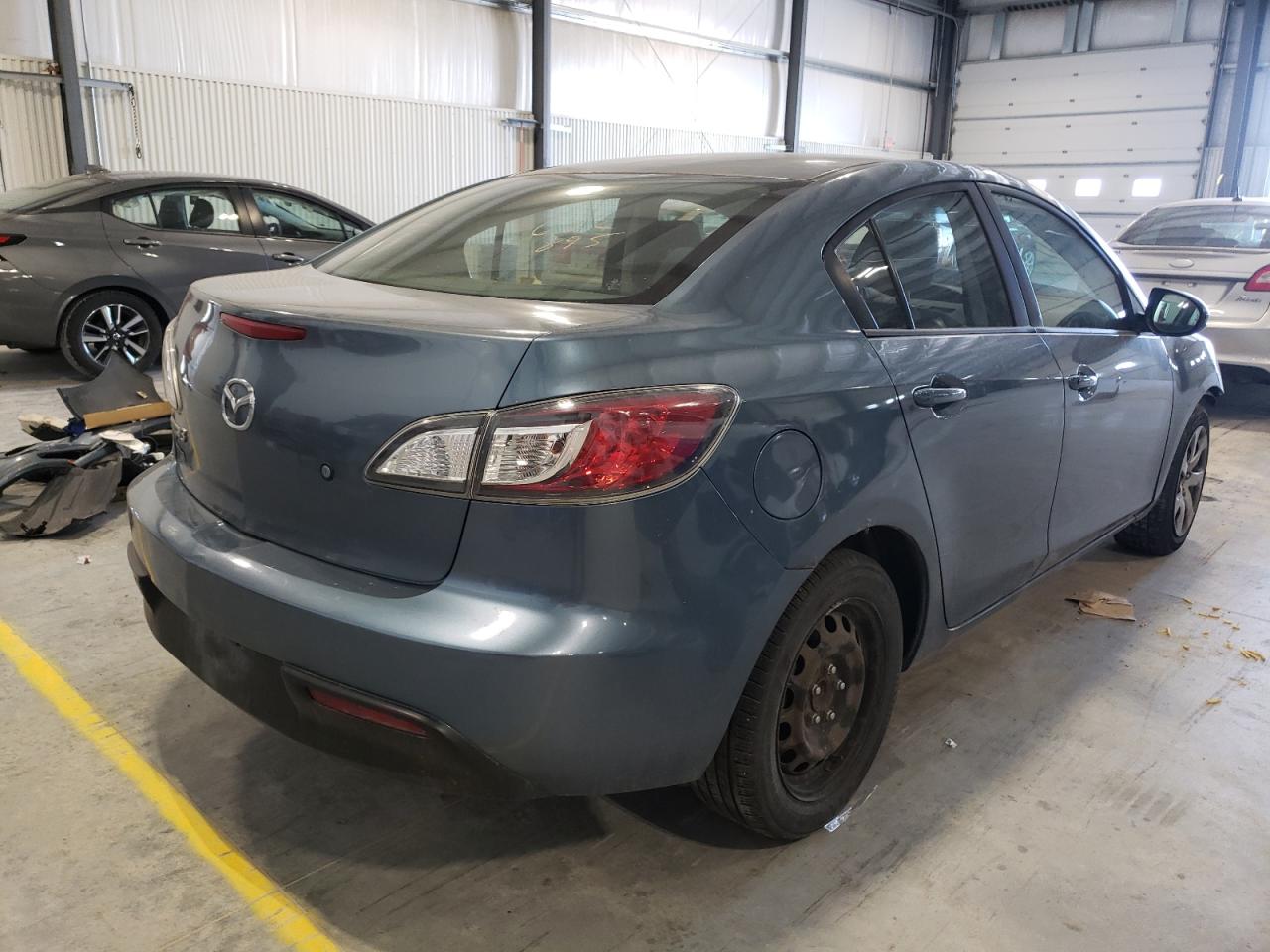 Photo 4 from auction – 2010 MAZDA 3 I with VIN JM1BL1SF2A1107764