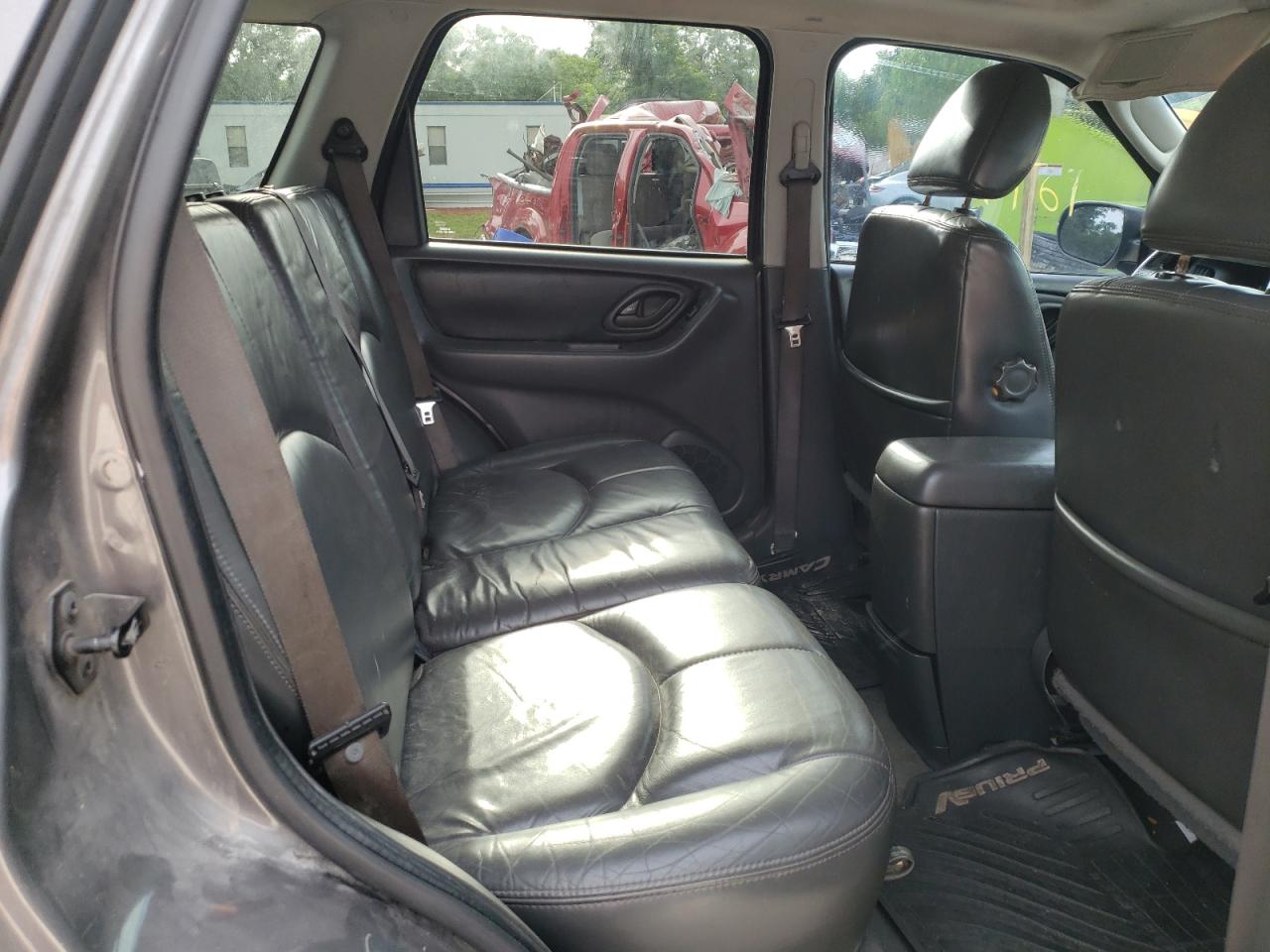 Photo 6 from auction – 2005 MAZDA TRIBUTE S with VIN 4F2CZ06175KM16321