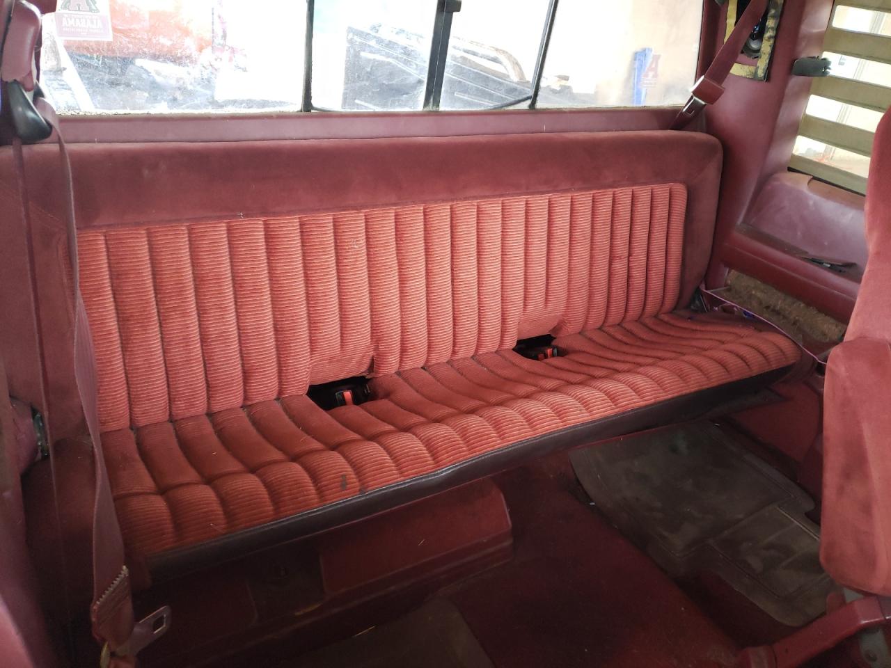 Photo 6 from auction – 1992 CHEVROLET GMT-400 C1 with VIN 2GCEC19K6N1193208