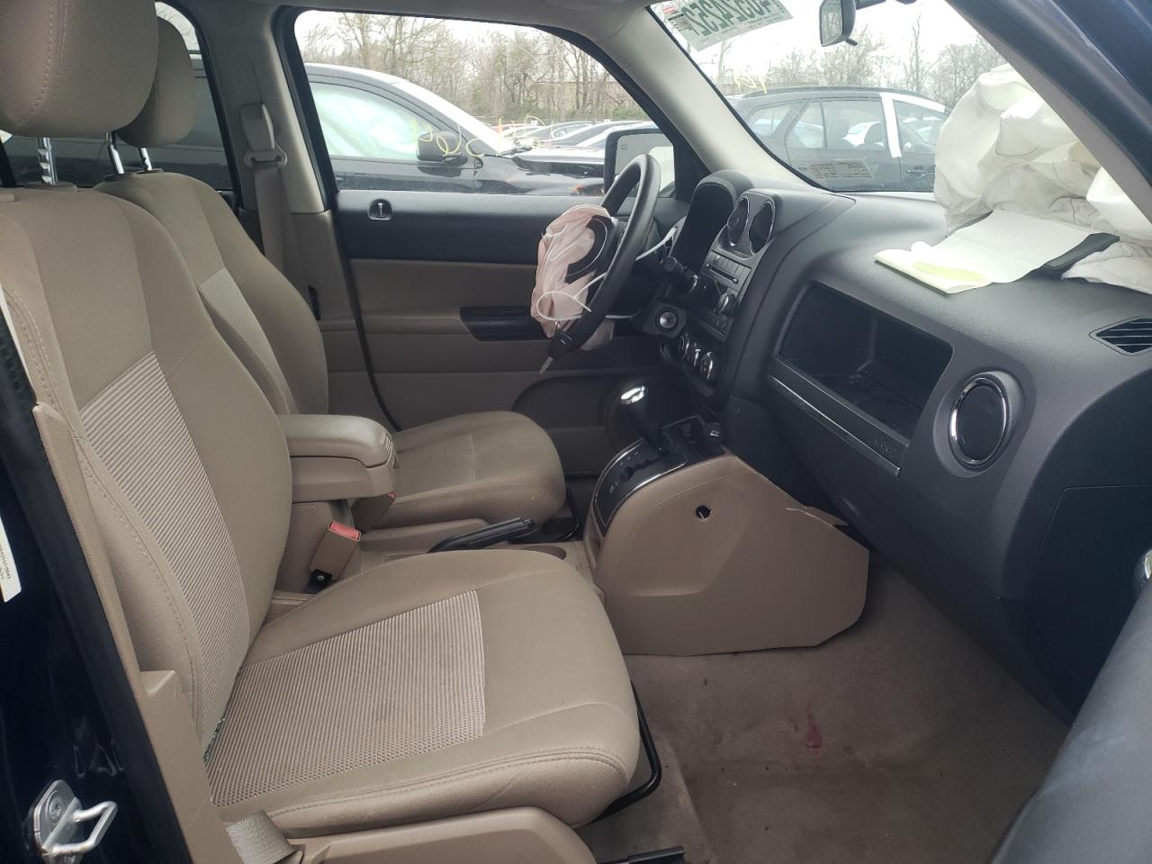 Photo 5 from auction – 2014 JEEP PATRIOT SP with VIN 1C4NJPBA2ED618843