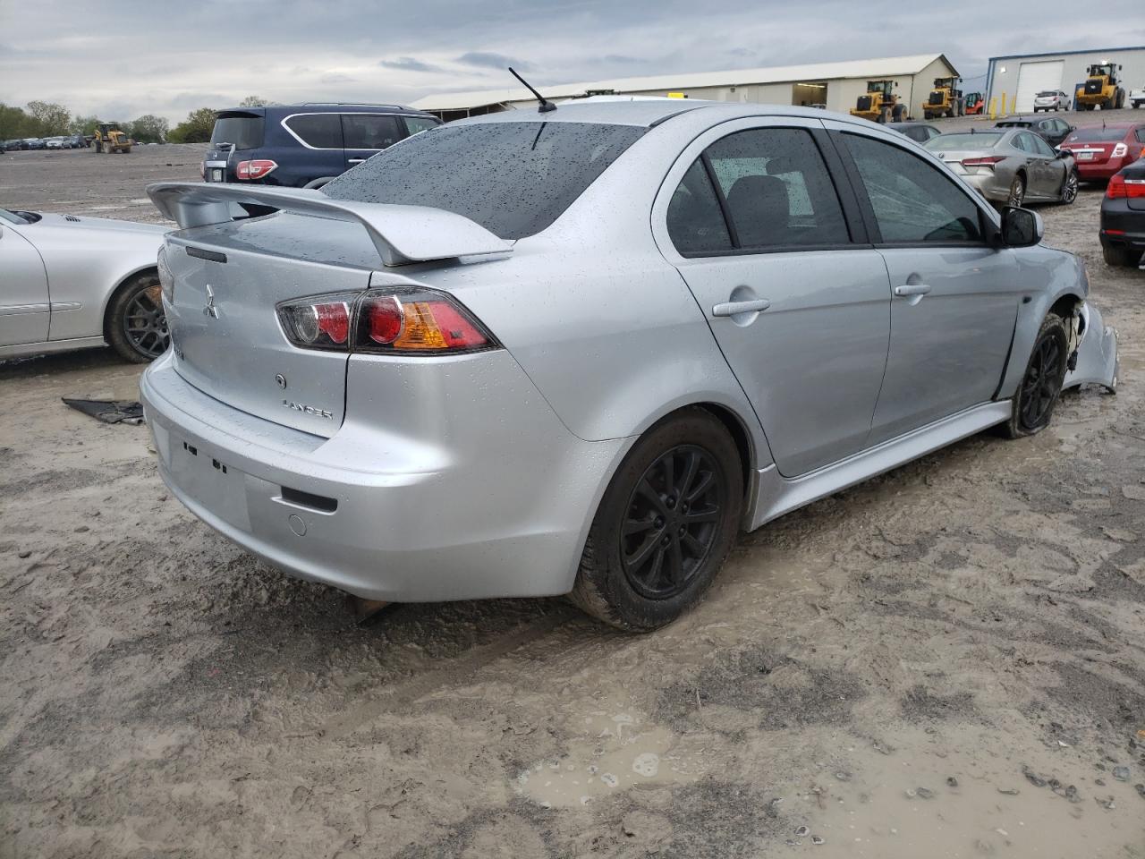 Photo 4 from auction – 2011 MITSUBISHI LANCER ES/ with VIN JA32U2FU2BU020201