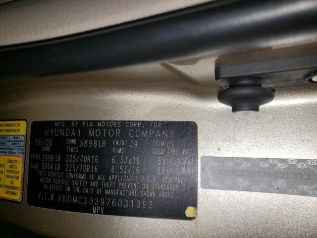 Photo 10 from auction – 2007 HYUNDAI ENTOURAGE with VIN KNDMC233976031393