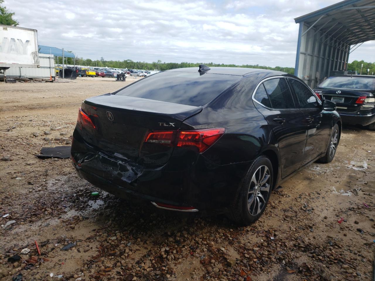 Photo 4 from auction – 2015 ACURA TLX TECH with VIN 19UUB1F52FA010702