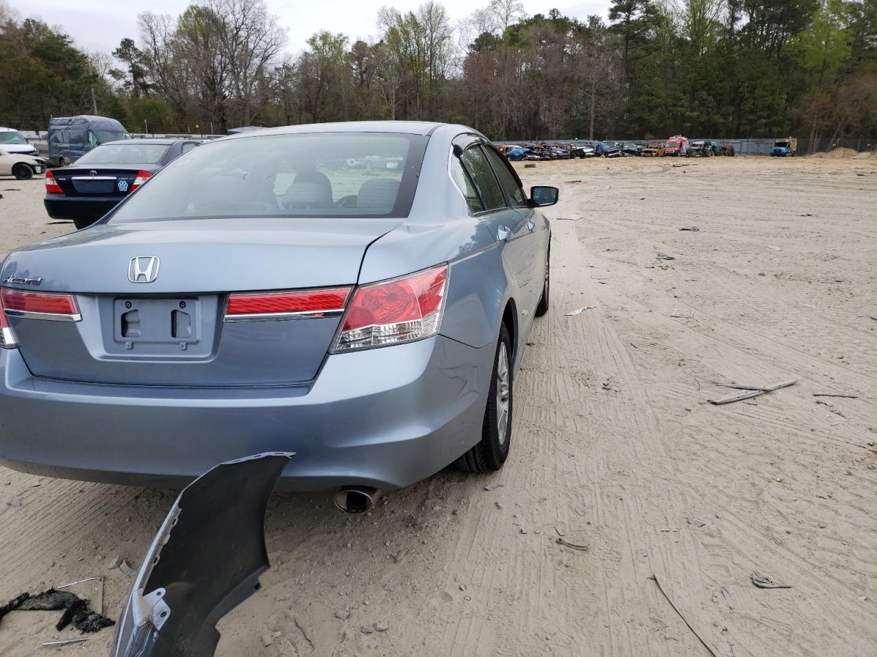 Photo 4 from auction – 2011 HONDA ACCORD LXP with VIN 1HGCP2F4XBA092800