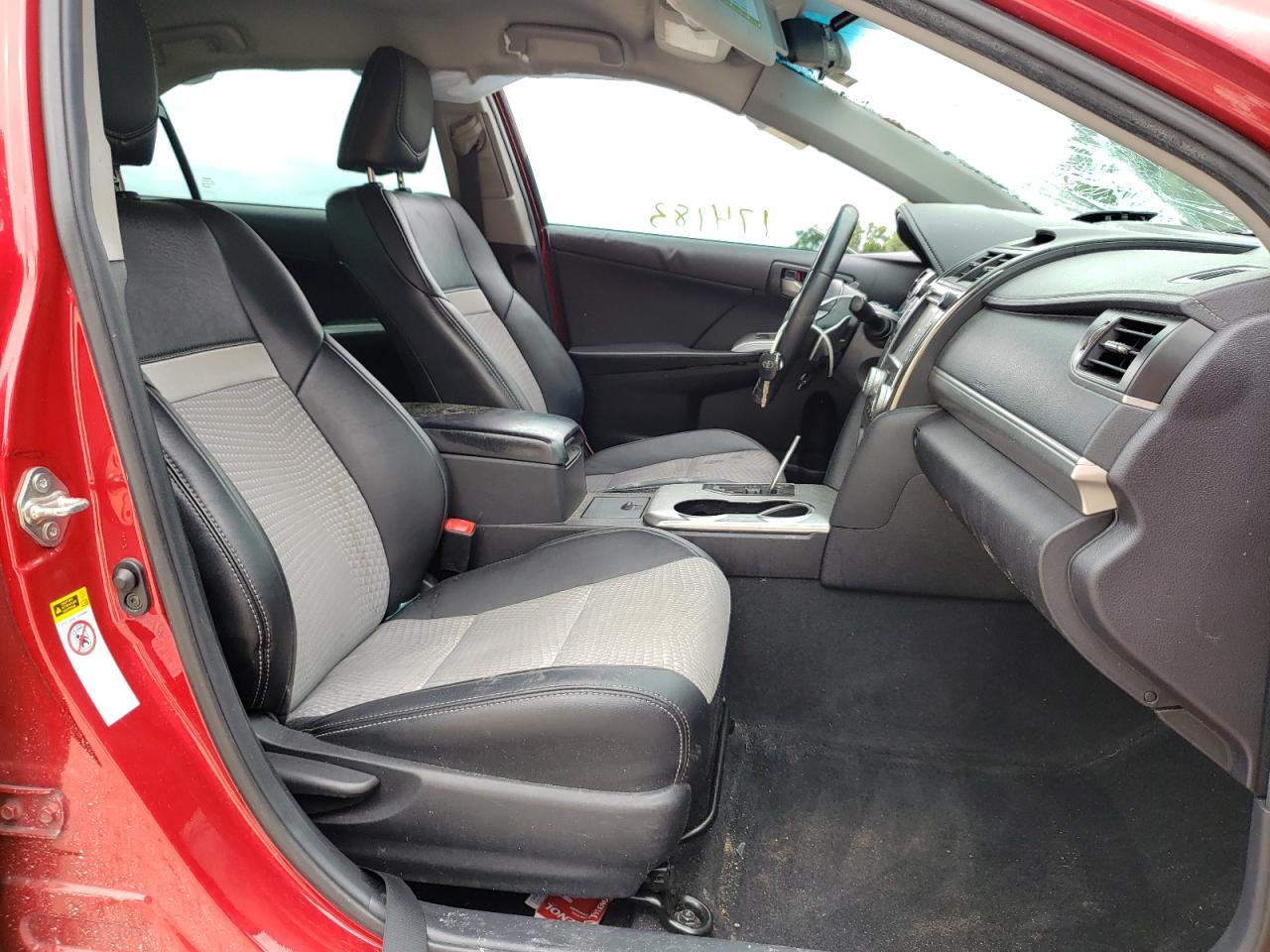 Photo 5 from auction – 2014 TOYOTA CAMRY L with VIN 4T1BF1FKXEU840983