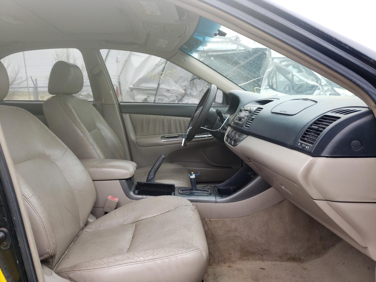 Photo 5 from auction – 2003 TOYOTA CAMRY LE with VIN 4T1BF30K23U053205