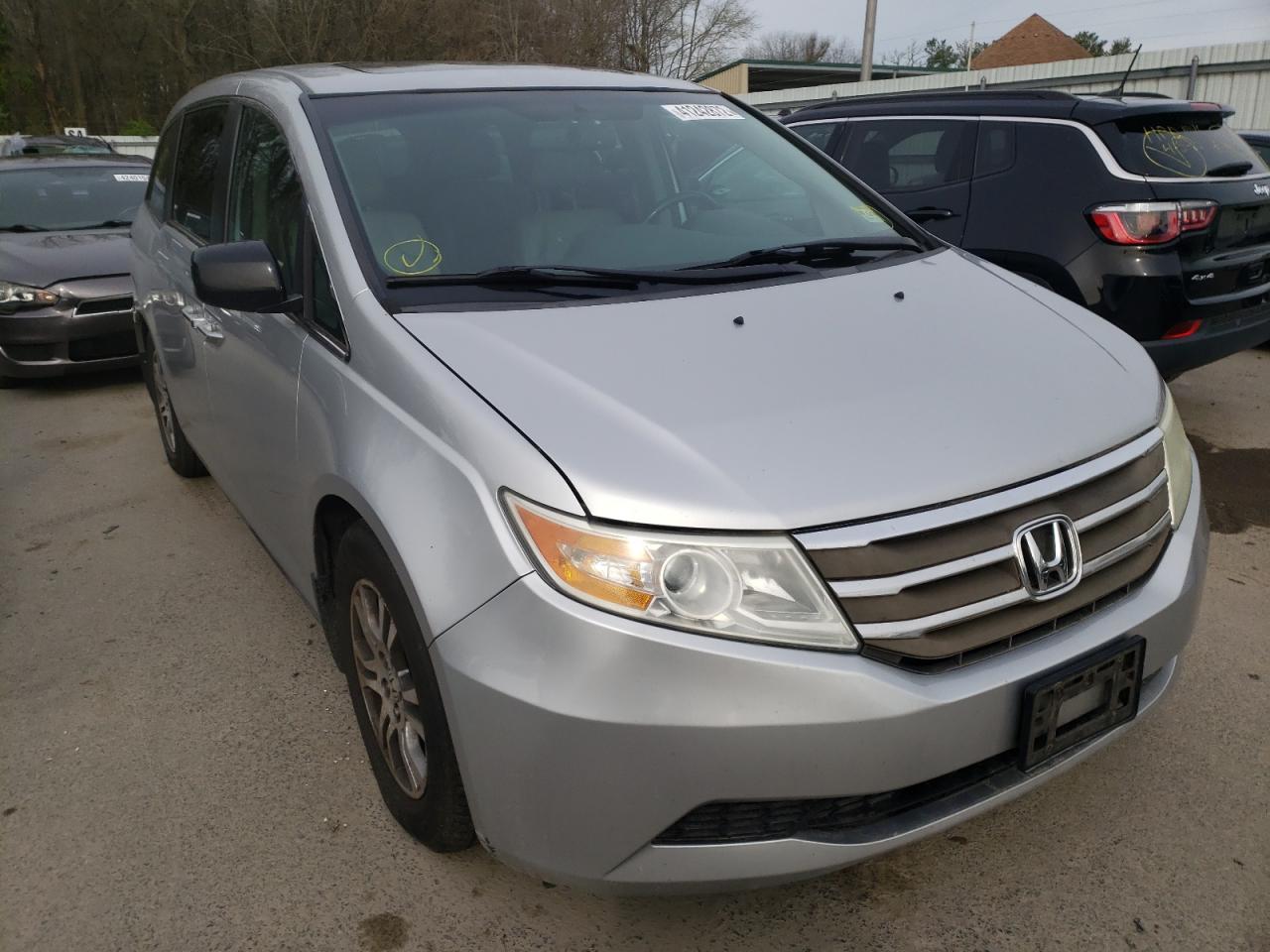 HONDA ODYSSEY EX 2011 with VIN 5FNRL5H67BB013076 - Photo from auction