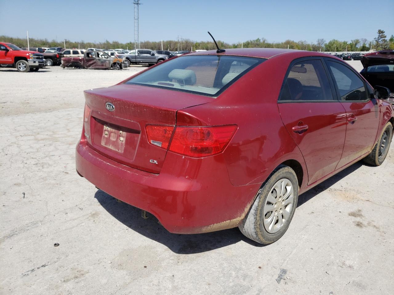Photo 4 from auction – 2011 KIA FORTE EX with VIN KNAFU4A21B5402196