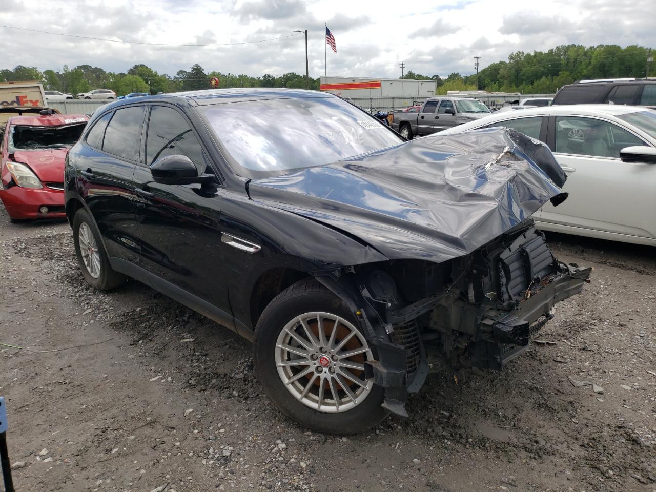 JAGUAR F-PACE 2017 с VIN SADCS2BV6HA053582 - Фото с аукциона