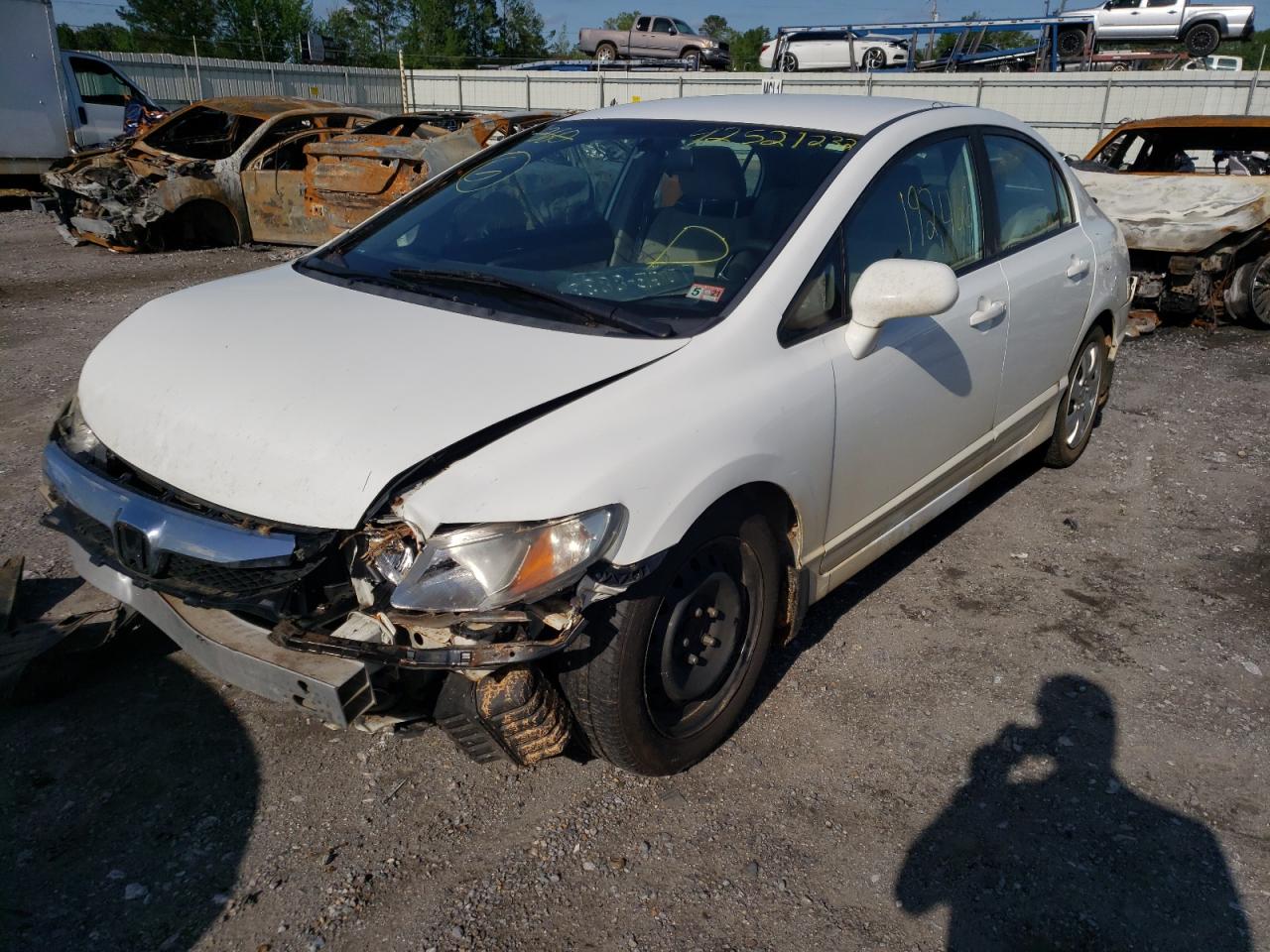 Photo 2 from auction – 2011 HONDA CIVIC LX with VIN 19XFA1F56BE006623
