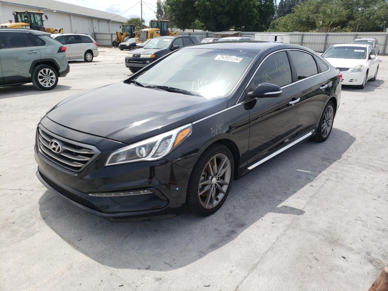 Photo 2 from auction – 2015 HYUNDAI SONATA SPO with VIN 5NPE34AB7FH109717