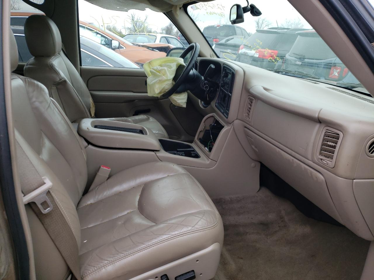 Photo 5 from auction – 2005 GMC NEW SIERRA with VIN 2GTEC13T651227469