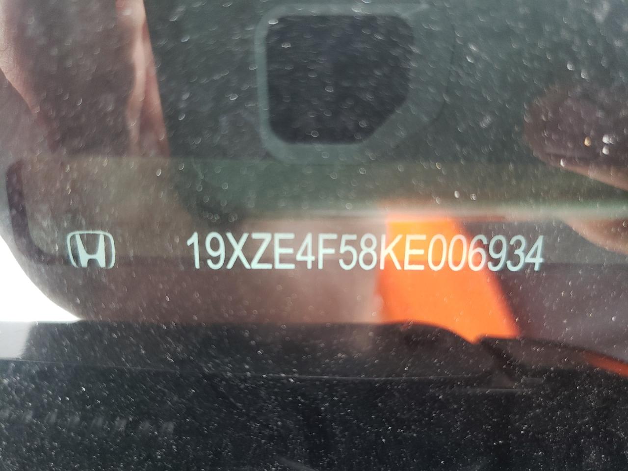 Photo 10 from auction – 2019 HONDA INSIGHT EX with VIN 19XZE4F58KE006934