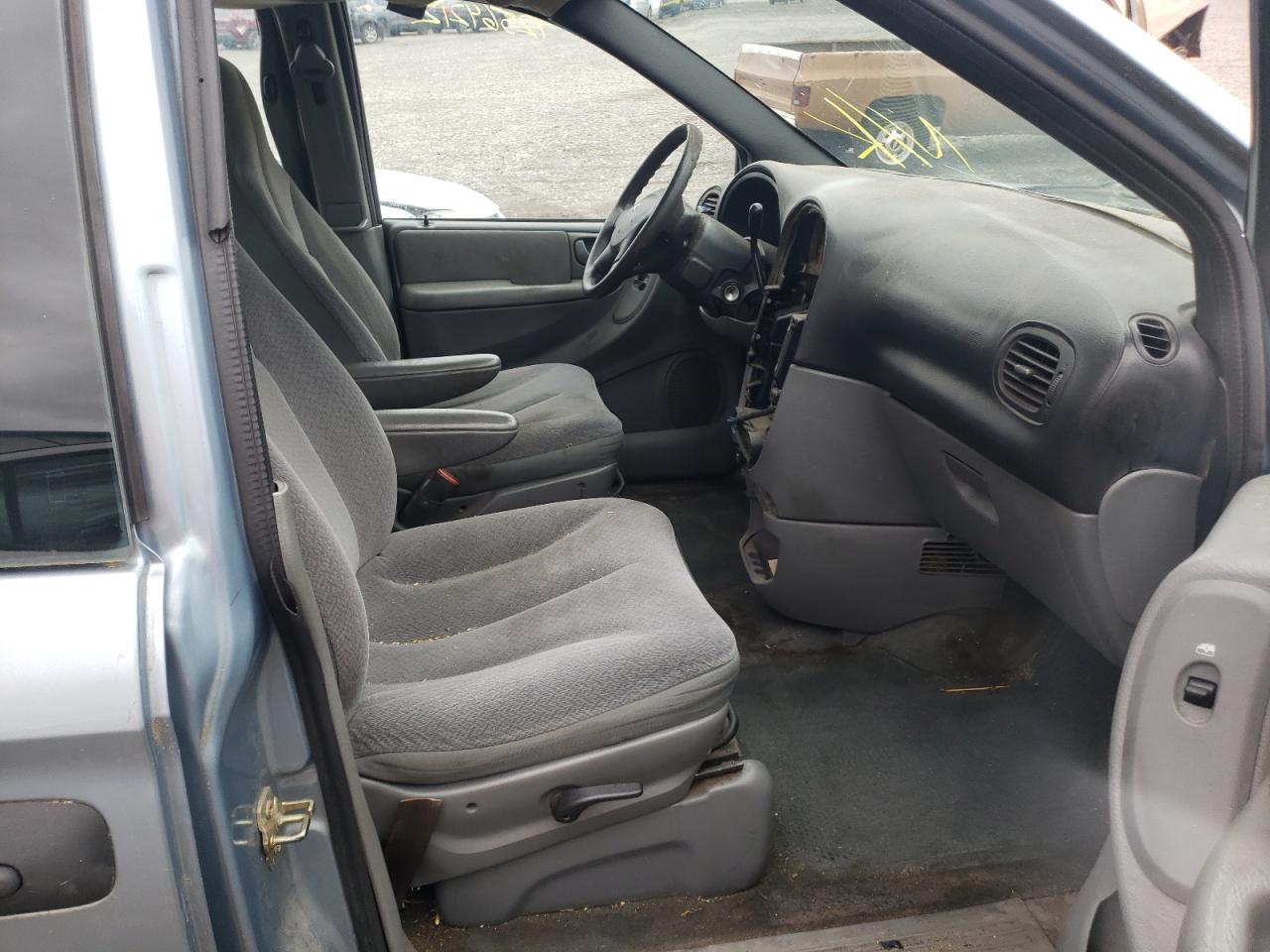 Photo 5 from auction – 2005 DODGE GRAND CARA with VIN 1D4GP24RX5B157533