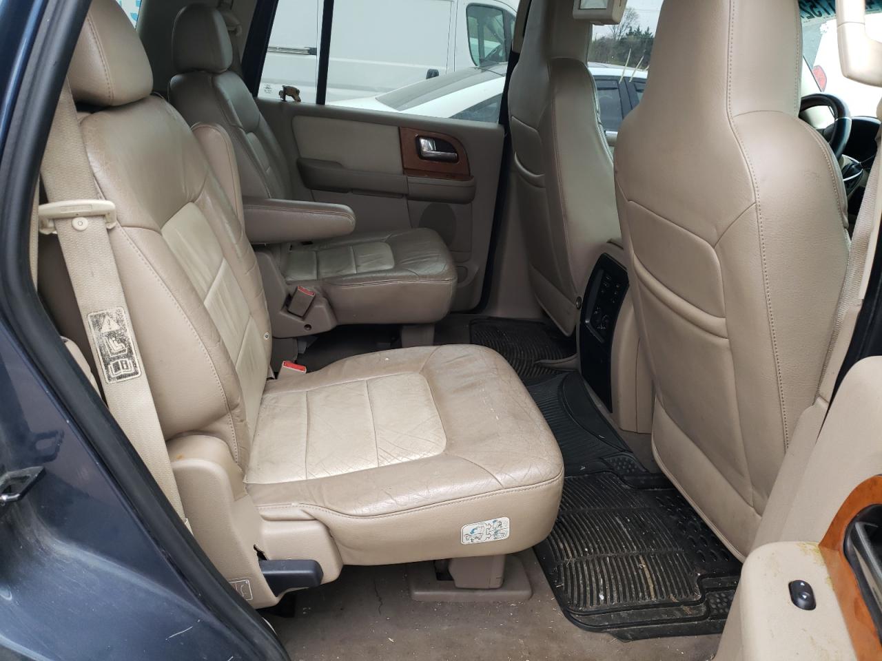 Zdjęcie 6 z aukcji – 2003 FORD EXPEDITION z VIN 1FMFU18L83LA02306