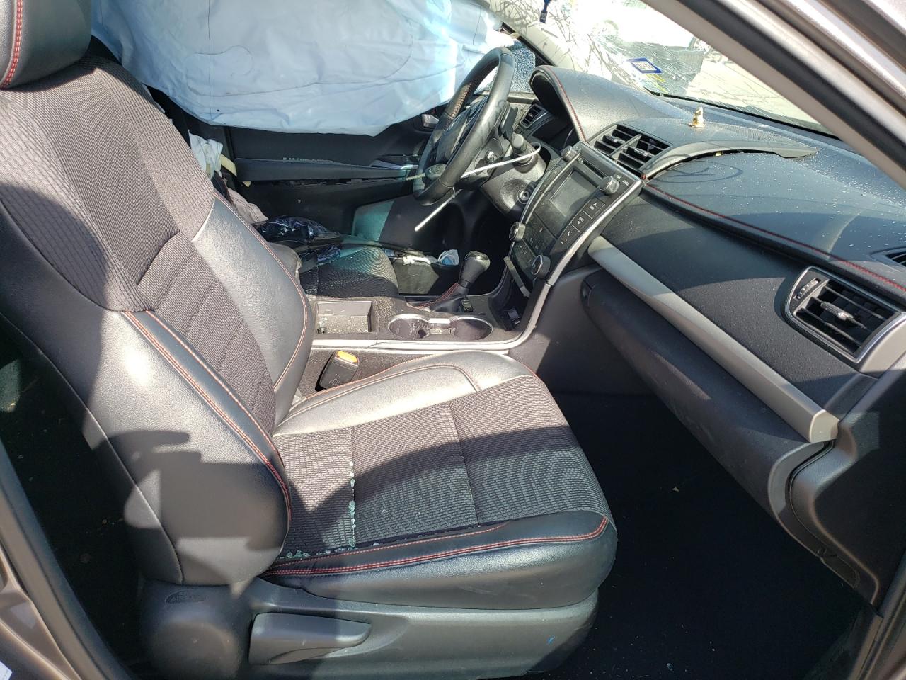 Photo 5 from auction – 2017 TOYOTA CAMRY LE with VIN 4T1BF1FK3HU357095
